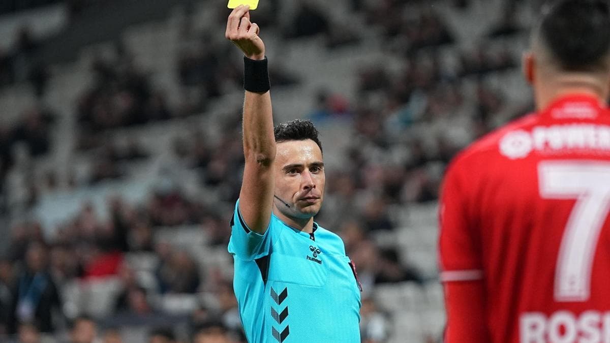 Fenerbahçe - Samsunspor maçının VAR hakemi Abdullah Buğra Taşkınsoy oldu