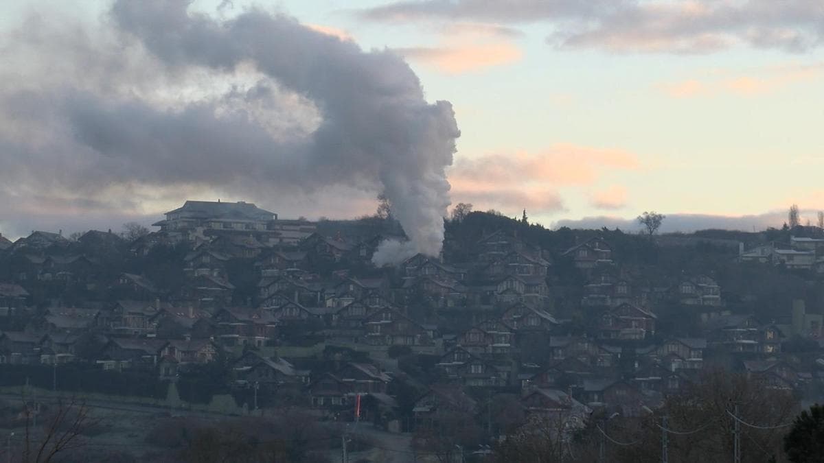 İstanbul - Beykoz’da 3 katlı villada çıkan yangın söndürüldü