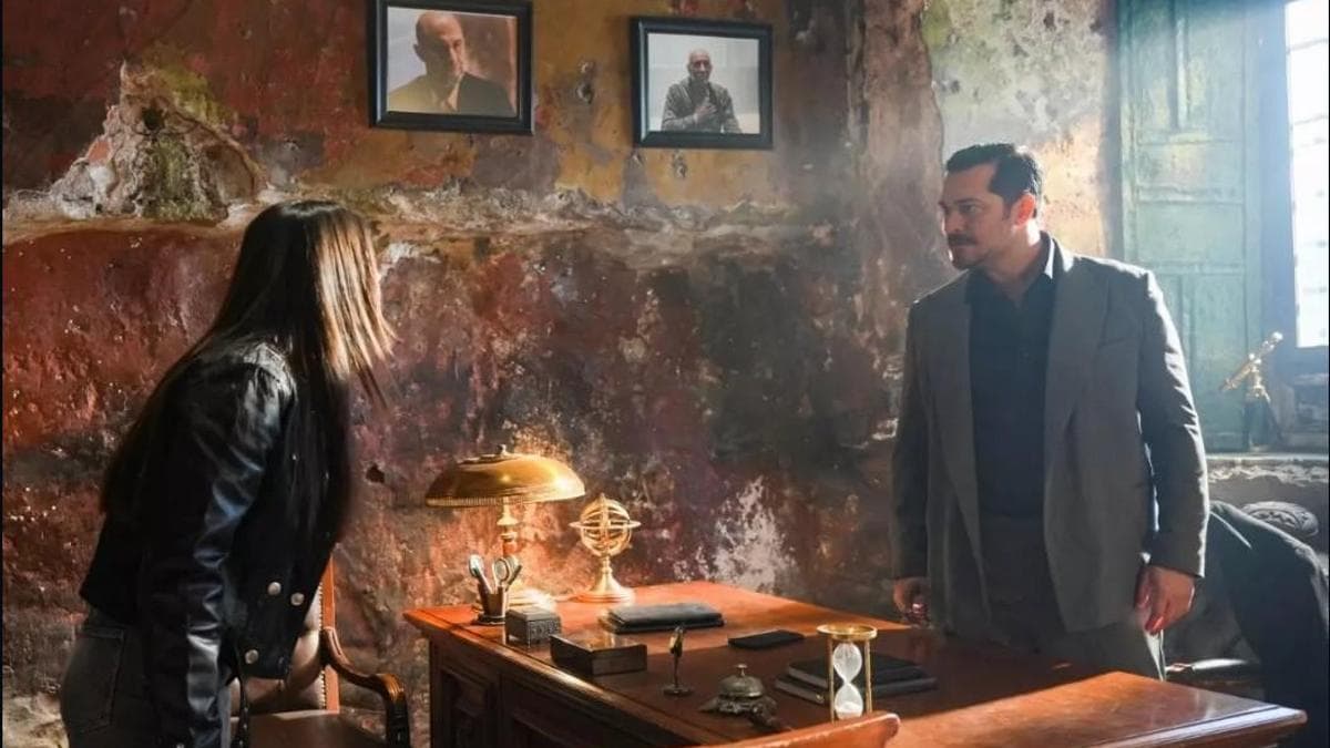 Kübra Ünlü yazdı! Eşref Rüya’da soğuyan kalpler, yükselen duvarlar!