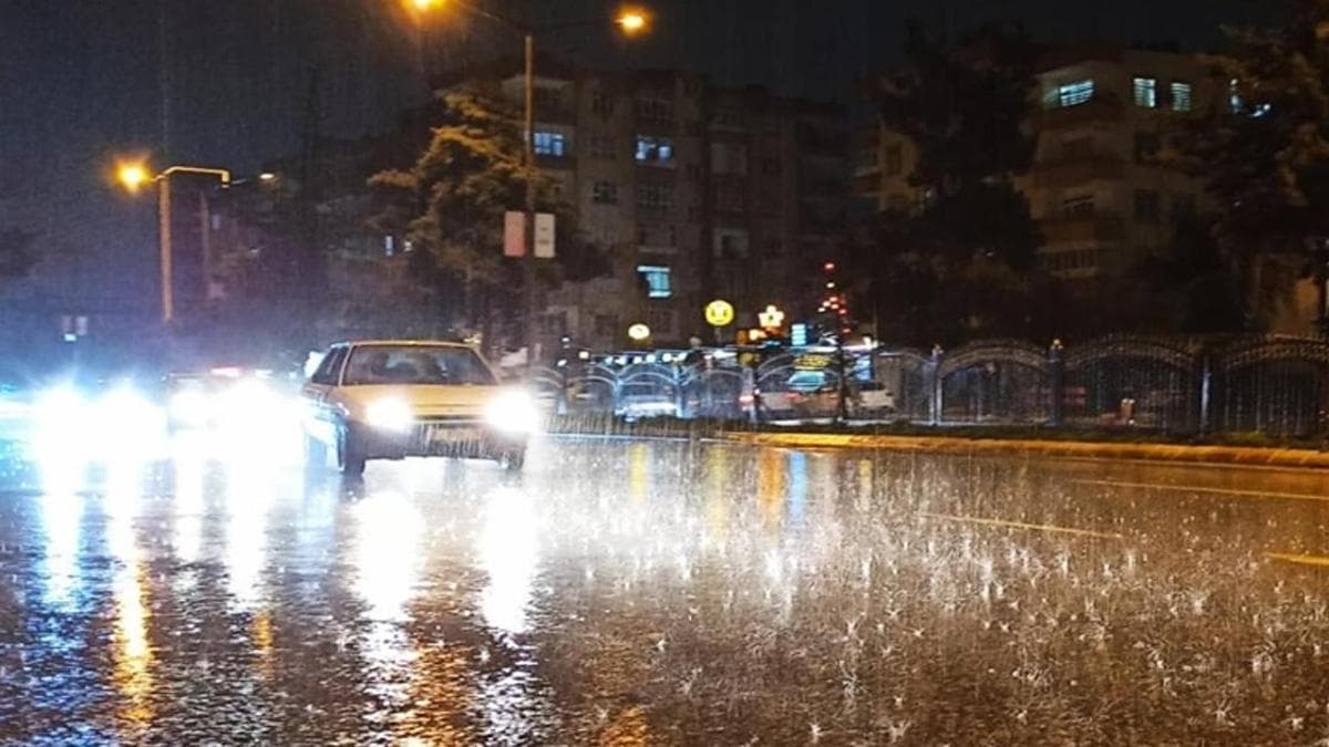 Şanlıurfa'da Sağanak Nedeniyle 4 İlçenin Kırsalında Eğitime 1 Gün Ara