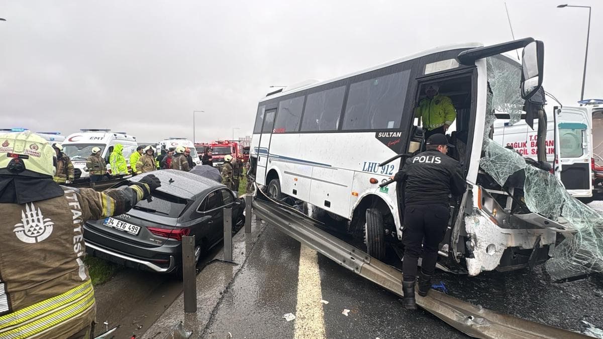 İstanbul Başakşehir'de Zincirleme Trafik Kazası: Yaralılar Var
