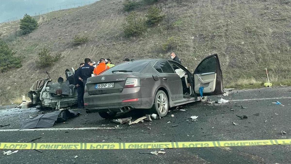 Ankara'da Çubuk Barajı Köprüsü'nde Feci Kaza: 5 Kişi Hayatını Kaybetti