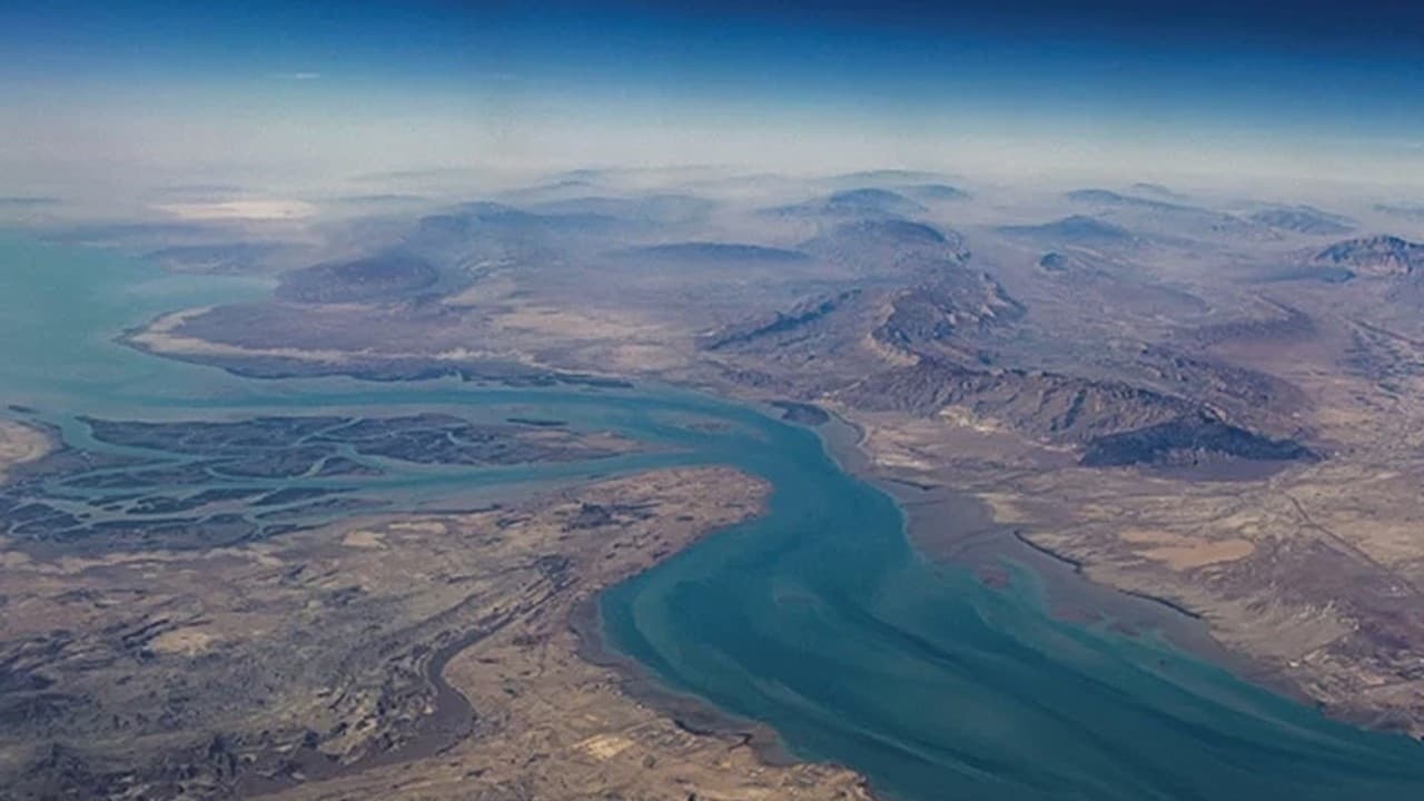 Hürmüz krizi enerji piyasalarını vurdu: Petrol ve LNG akışı sekteye uğradı