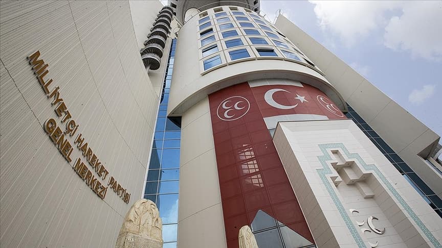 MHP'de istifa: İzzet Ulvi Yönter Genel Başkan Yardımcılığı görevini bıraktı