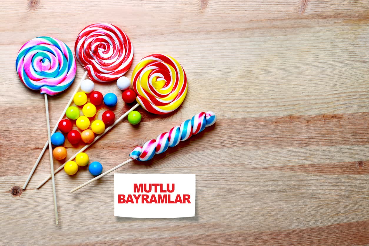 Bayram mesajları 2026: Ramazan Bayramı'na özel kısa, en güzel, resimli ve anlamlı bayram mesajları