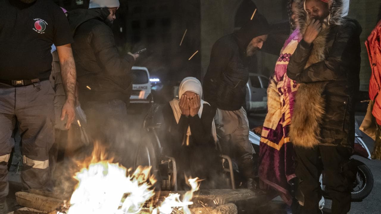 Soykırımcı İsrail, Lübnan'da aralarında çocukların da olduğu 41 kişiyi öldürdü
