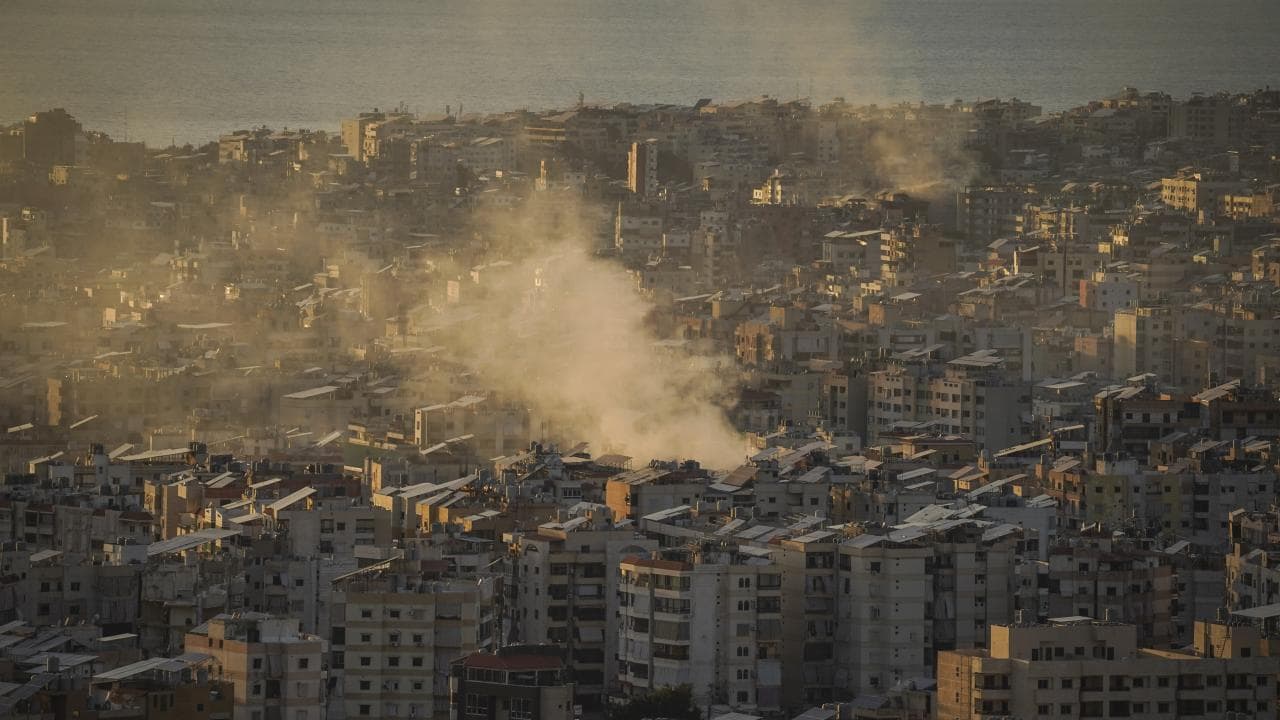 İşgalci İsrail, Beyrut'taki Dahiye bölgesine hava saldırısı düzenledi