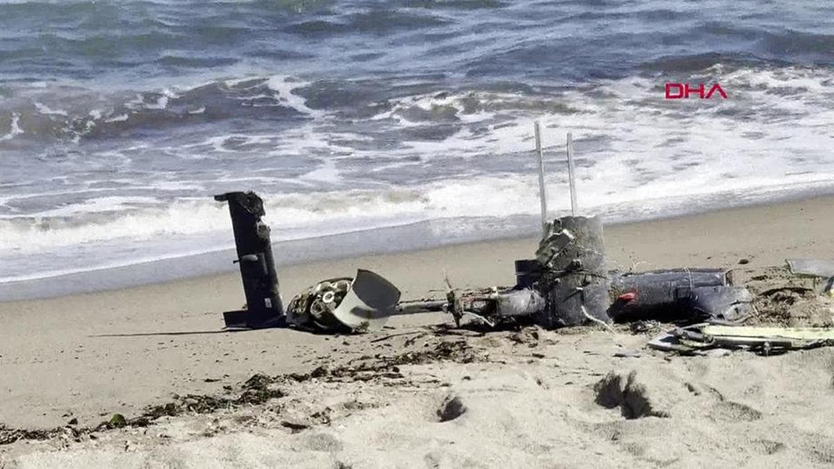 Sakarya’da halk plajında İHA alarmı