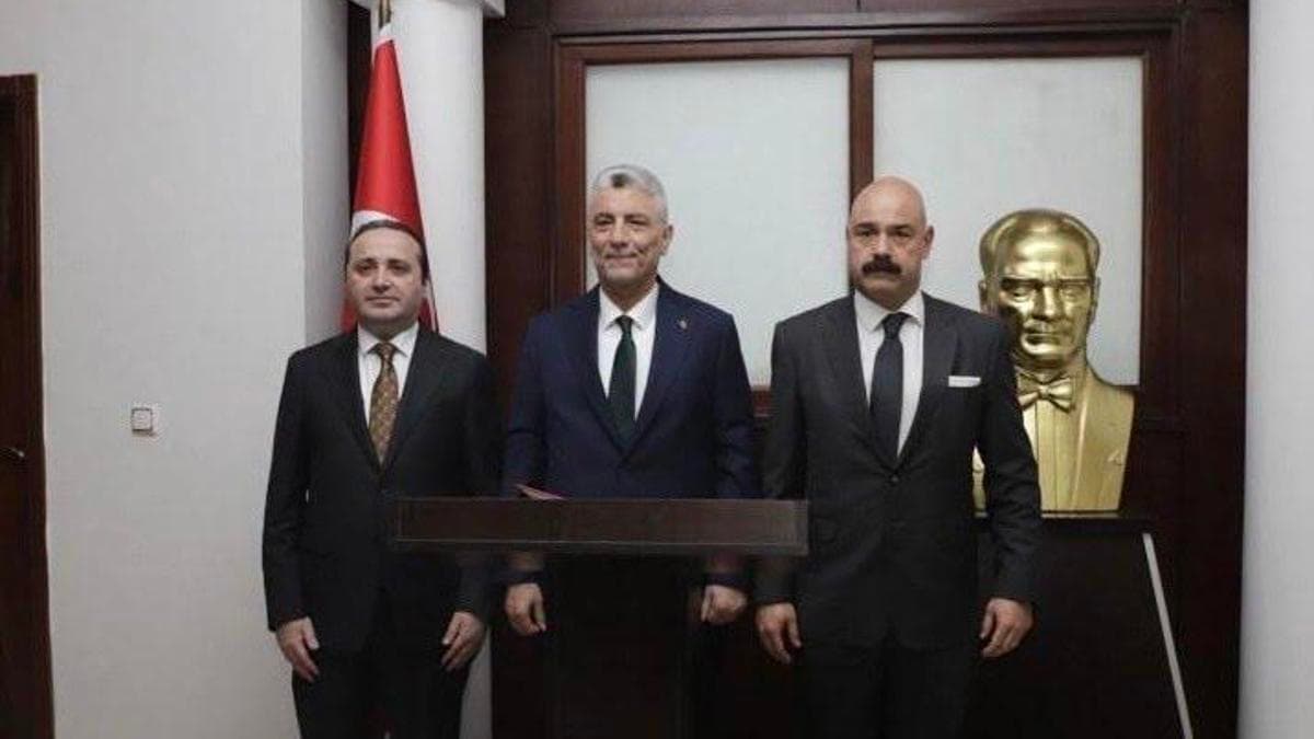 Bakan Bolat, DTÖ Konferansı İçin Kamerun'da: Büyükelçilik Ziyareti Gerçekleştirdi