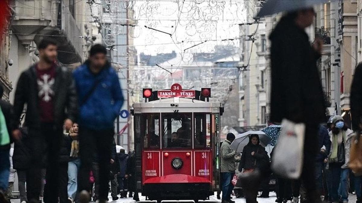İstiklal Caddesi 92 Milyon Ziyaretçiyle Rekor Kırdı, Nişantaşı Geriledi