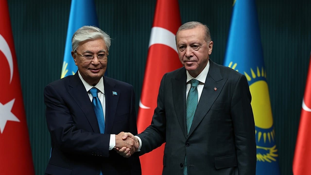 Erdoğan ve Kazakistan Cumhurbaşkanı Tokayev Telefonda Görüştü