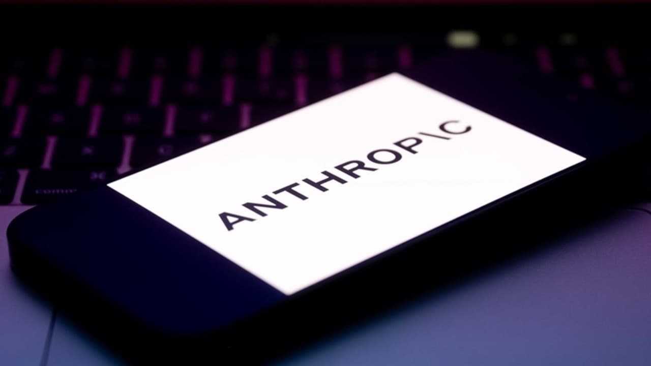 ABD'li Federal Yargıç, Pentagon'un Anthropic Kararını Durdurdu