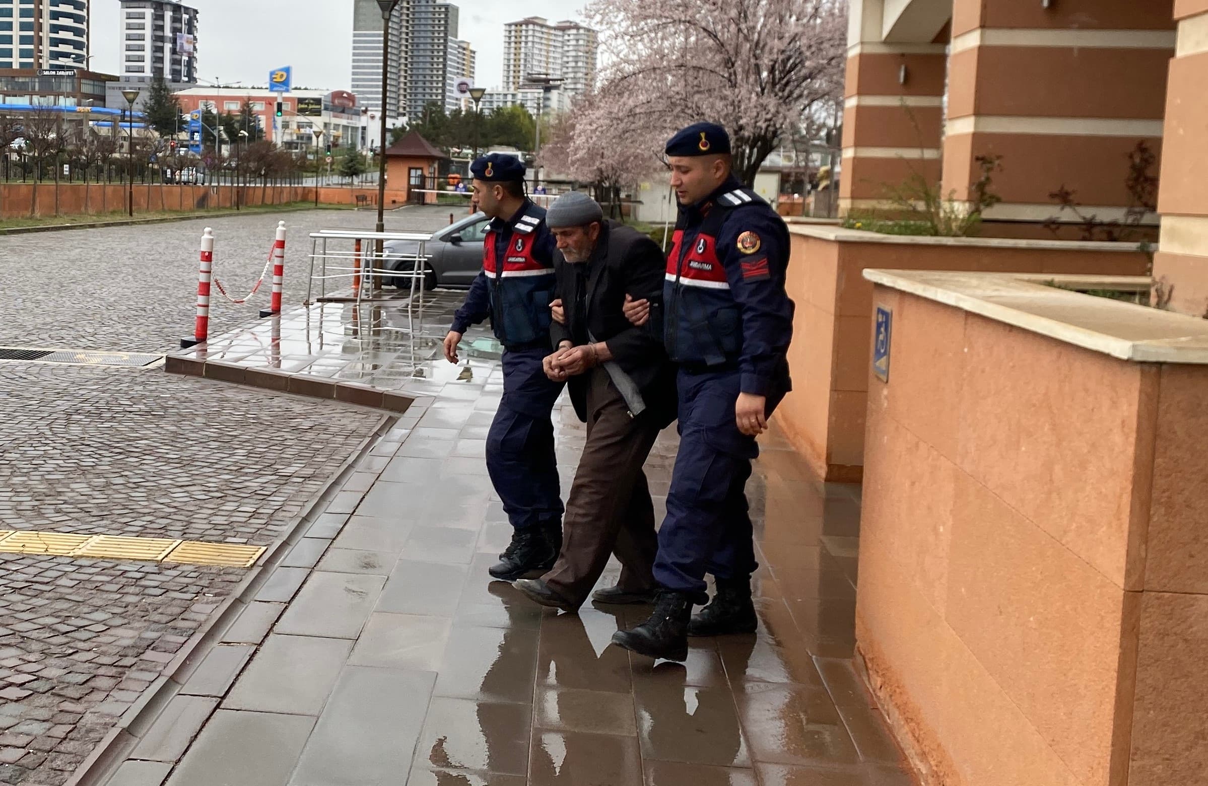 Kastamonu'da oğlunu tüfekle öldüren baba tutuklandı