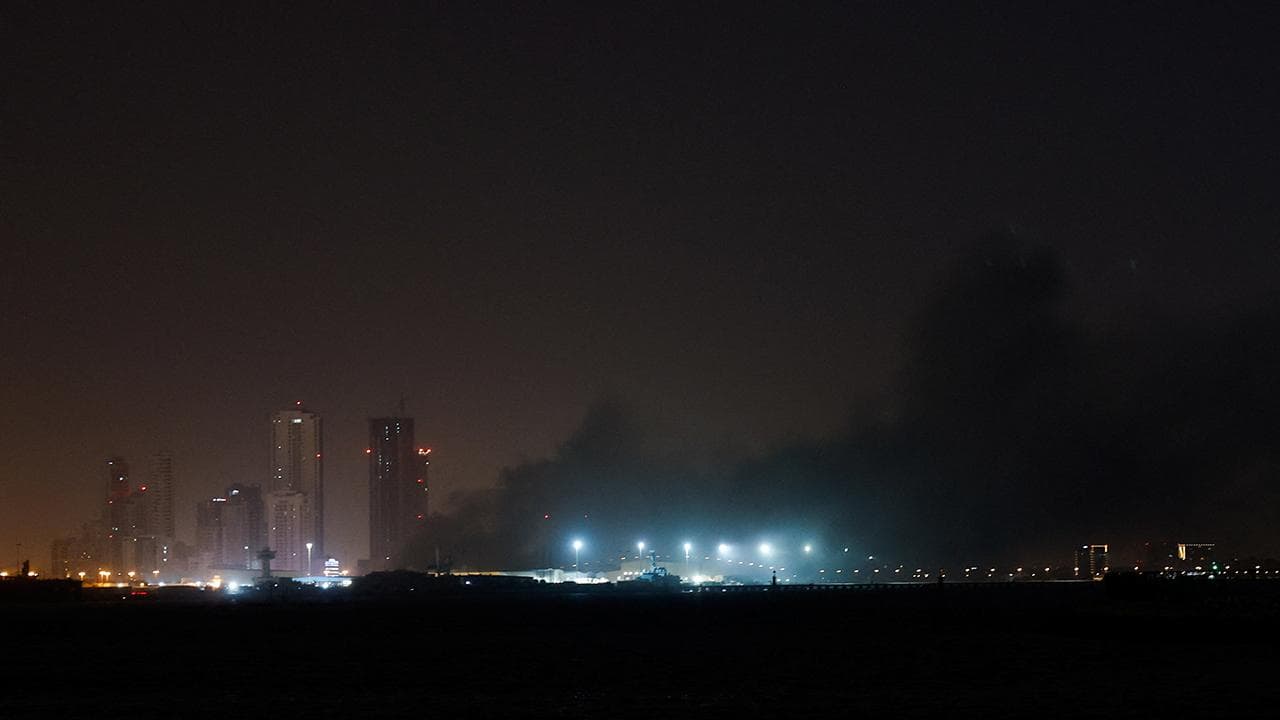 Bahreyn: İran'ın saldırılarında siviller yaralandı, çok sayıda ev zarar gördü