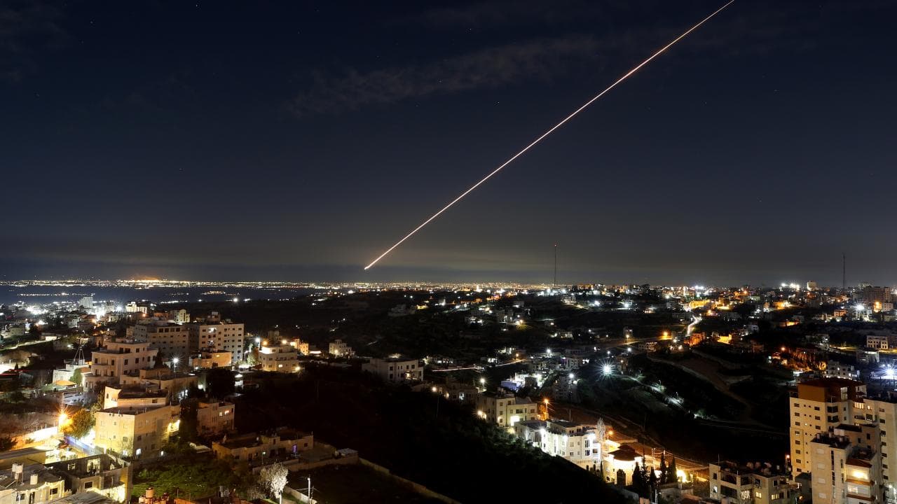 ABD'de İran'a saldırıların rejimi devirmeye yetmeyeceğine yönelik istihbarat raporu hazırlandığı öne sürüldü