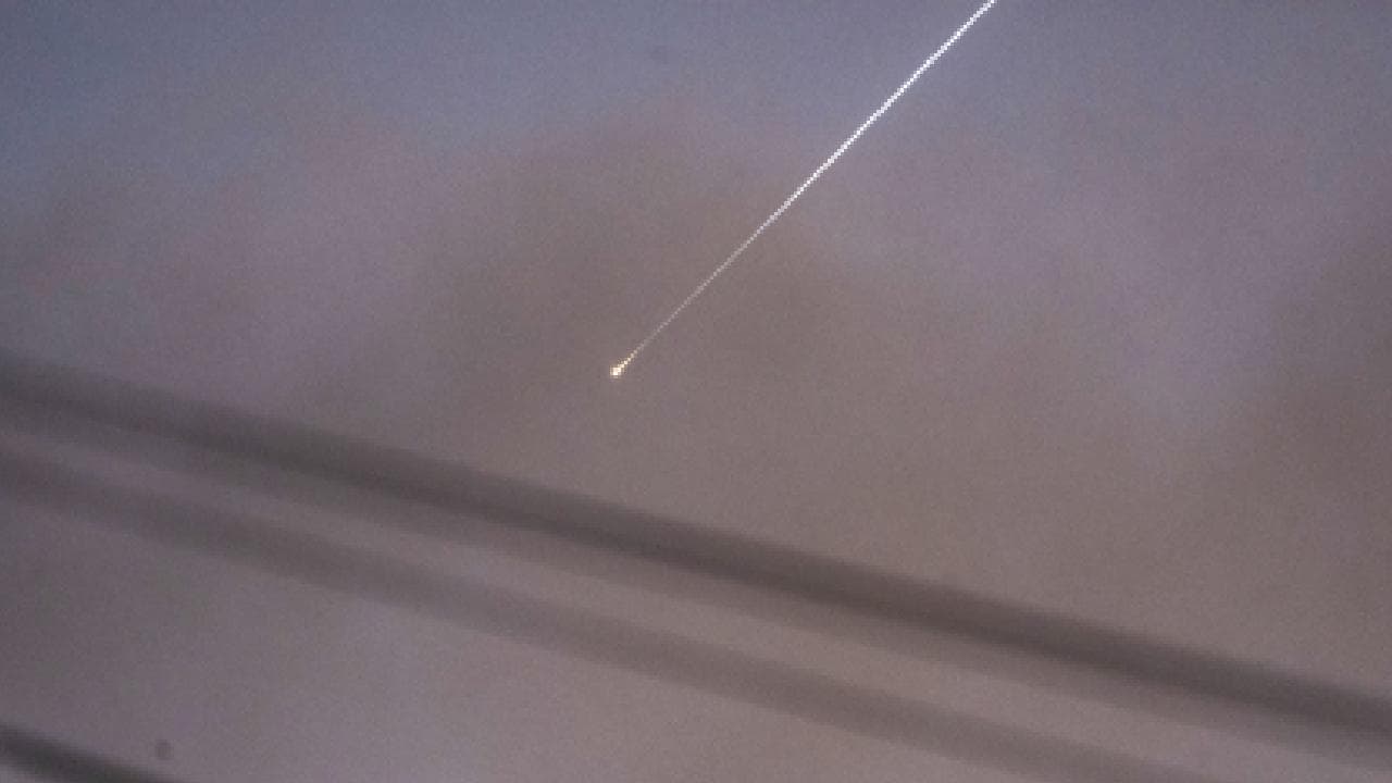 BAE: İran'dan gelen saldırılara hava savunma sistemleri karşılık verdi